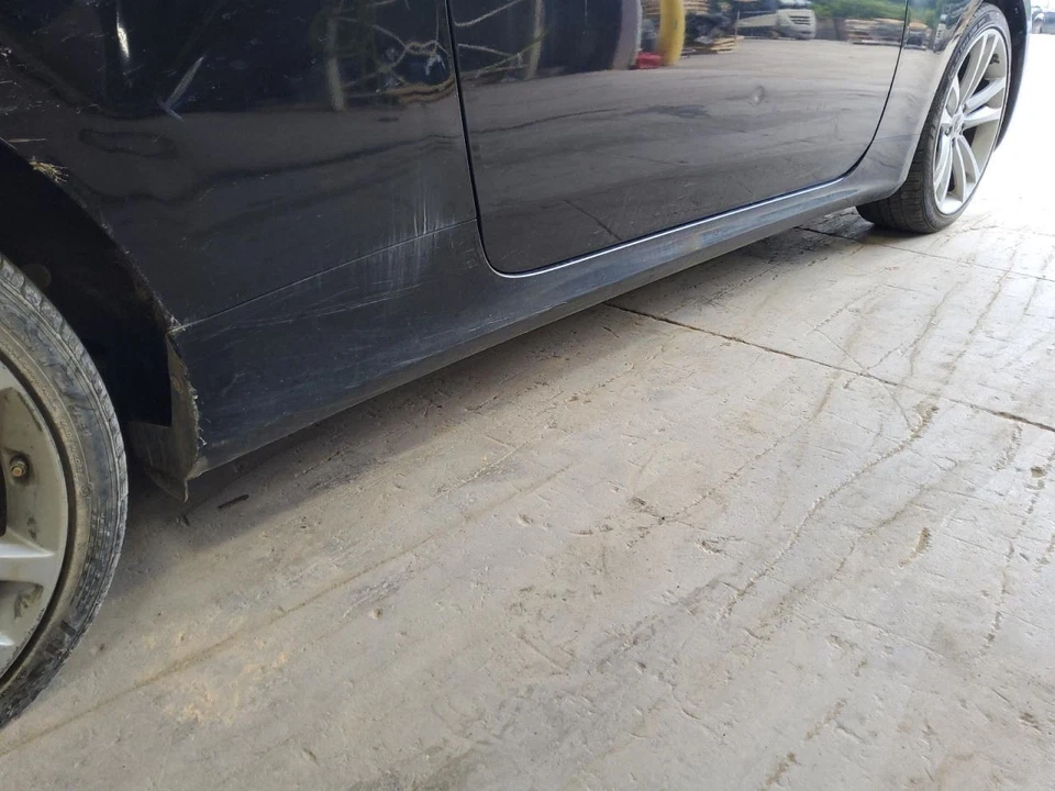 Passenger Side GENESIS   2010 Rocker Panel Moulding 479117 Foto 1 de 1