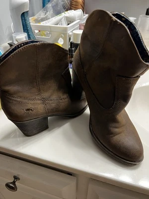 Botas femininas Rocket Dog Soundoff salto no tornozelo, marrom 7,5W - Imagem 1 de 4