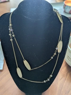 Collar con broche de langosta de moda tono dorado The Limited para mujer doble o individual  Foto 1 de 3