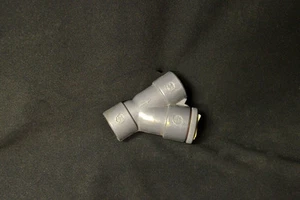 HAYWARD PVC Y STRAINER ~ THREADED TYPE - 1/2" - Picture 1 of 6