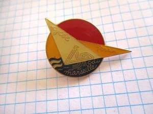 PINS RARE LYCEE PERRIN MARSEILLE VINTAGE PIN'S wxc 32 - Imagen 1 de 3