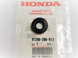 HONDA OEM SHIFT SHAFT OIL SEAL GL1000 GL1100 GL1200 GL1500 GOLDWING OEM SEAL - Picture 1 of 2