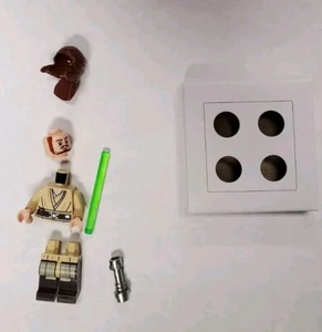 LEGO Qui-Gon Jinn Minifigure Reddish Brown Beard Rare Variant from 75383 - Picture 1 of 5