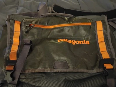 Patagonia Black Hole 12L Mini Orange Messenger Bag Rare Discontinued - Image 1 of 4