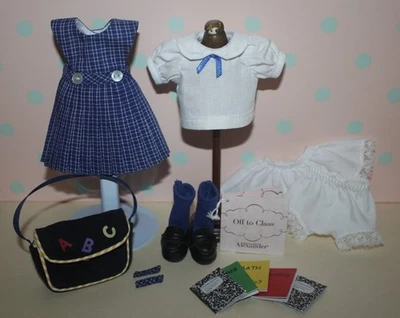 8" Madame Alexander Plaid Pleated Outfit tagged OFF TO CLASS w/books and bag - Image 1 of 4