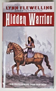 LYNN FLEWELLING SIGNED 1ST EDITION - Hidden Warrior, The Tamir Triad #2, 2003 - Imagen 1 de 6