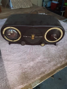 zenith clock radio J616 - Picture 1 of 2