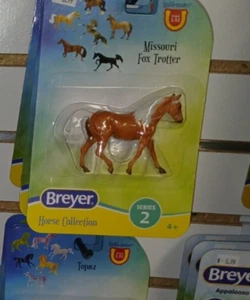 Breyer horse palimino fox trotter stablemate Christmas - Picture 1 of 1
