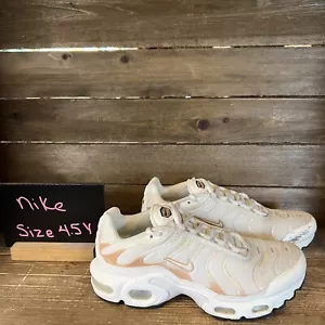 Womens Nike Air Max Plus White Metallic Red Bronze Shoes Sneakers Size 6 M GUC - Picture 1 of 7