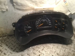 03-06 SIERRA Yukon Denali instrument cluster speedo OEM 15182146 UKNOWN MILES - Foto 1 di 7