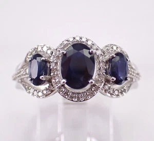 Anillo de compromiso de oro blanco con zafiros y diamantes banda de aniversario de tres piedras - Imagen 1 de 7