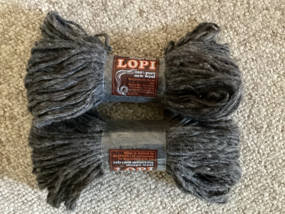 8 Reynolds Lopi, hechos en Islandia, 100% pura lana de oveja nueva-gris carbón Foto 1 de 1