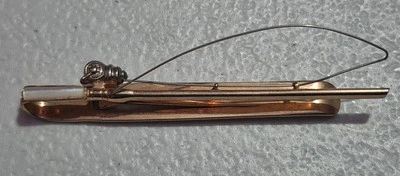 Barra de Pescar Vintage Clip Madreperla Stock Tono Dorado SWANK-LEER Foto 1 de 4