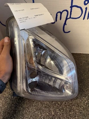 2018-2021 雪佛兰 Equinox 卤素雾灯右乘客侧原始设备制造商 84226250 — 第 1/4 张图片