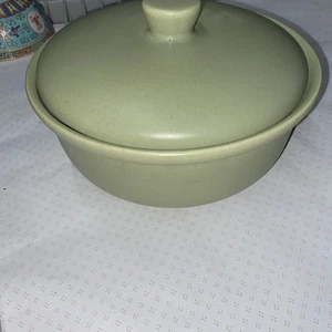 Vintage Bauer Pottery Light Green Speckle Casserole Dish w Lid - Picture 1 of 14