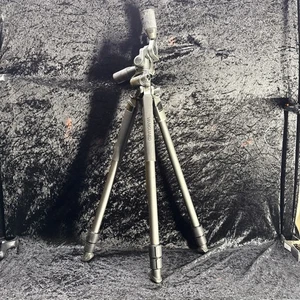 Vanguard Alta Pro 2+ 263AP Tripod luminum-Alloy Tripod Kit with Alta PH-32 3-Way - Picture 1 of 9