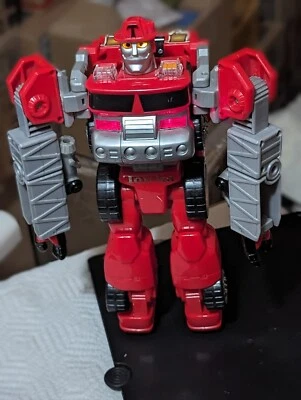 POWERFUL 12" TALL TONKA EMERGENCY VEHICLE &  TRANSFORMER-ROBOT, LIGHTS & SOUNDS - Image 1 of 4