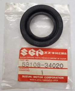 59108-34020 SUZUKI OEM BRAKE PISTON BOOTS 73-79 GT,250,380,550 GS1000 KATANA - Foto 1 di 6