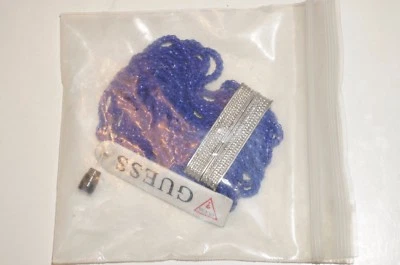 Brazalete brazalete GUESS púrpura dijes nuevo con etiquetas Foto 1 de 4