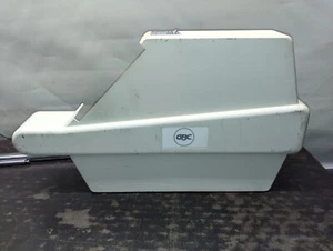 Panel de cubierta lateral derecho GBC HEATSEAL ULTIMA 65 GMP 1711658 604022002 - Imagen 1 de 3