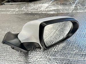 GENUINE KIA SPORTAGE 2011 DRIVER SIDE WING MIRROR WHITE 027477 - Picture 1 of 8