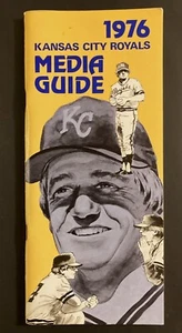 1976 KANSAS CITY ROYALS MEDIA GUIDE - EXC - GEORGE BRETT - Picture 1 of 6