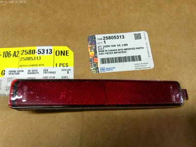 Reflector de parachoques trasero Chevy Equinox GMC Acadia GM OEM# 25805313 Foto 1 de 4