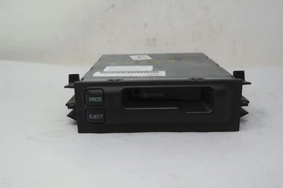 95 96 00 01 02 CHEVY SUBURBAN 1500 REMOTE CASSETTE PLAYER RECEIVER 15068081 - Image 1 of 4