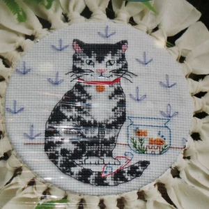 DESIGNS FOR THE NEEDLE Counted Cross Stitch "KITTEN AWAKE" Sketches Kit #3652 - Picture 1 of 5