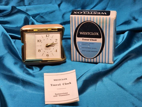 VINTAGE WESTCLOX  TRAVELITE TRAVEL CLOCK TAN LIGHTED DIAL, MADE IN JAPAN 441444 Cover