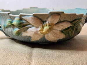 Vintage Roseville USA Handled Round Bowl Clemantis Ciel Blue 457-8" - Picture 1 of 12