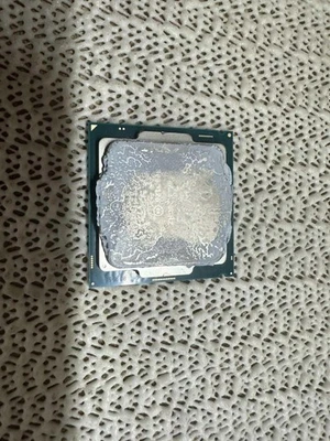 Procesador CPU Intel Core i7-7700K - 4,2 GHz Foto 1 de 3