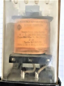 RH95e EAW Relay with socket RH 95e TGL 200-3583 Spool 807 277/27 Berlin 60V - Picture 1 of 5