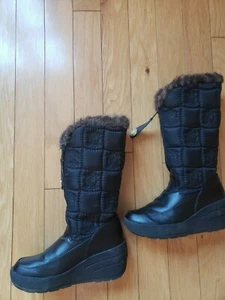 GUC Juicy Couture platform waterproof wedge boots size 8 - Picture 1 of 7
