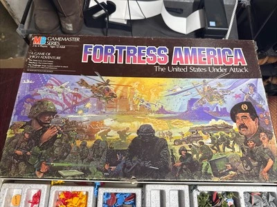 FORTRESS AMERICA Estados Unidos Bajo Ataque Milton Bradley Gamemaster Series Foto 1 de 3