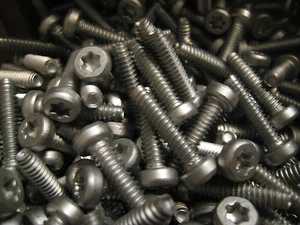 100 #410 Acero Inoxidable #6-20 #25 Apex Pan Cabeza Tornillos 1 pulgada Largo Pilot pt - Imagen 1 de 4