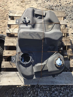 06 07 AND EARLY 08 MITSUBISHI ECLIPSE GALANT 2.4  GAS FUEL TANK - Image 1 of 3