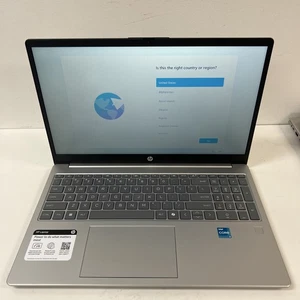 laptop hp 15-fd0027st i3 serie N, 8GB Ram 256SSD 15.6” Win 11 - Foto 1 di 8