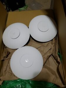 (3) Lot of 3 Ubiquiti Unifi Networks UAP-AC-PRO 1300Mbps Wireless Access Point