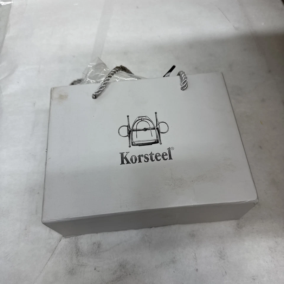 Алюминиевые английские стремена Korsteel - серебристые - Изображение 1 из 2