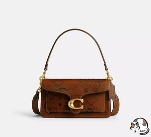 Bolso de hombro atigrado COACH X PEANUTS 26 estampado de periódico CBF66 B4SV3 para mujer - Imagen 1 de 5