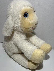 Del Monte Plush FLUFFY LAMB Country Yumkin Stuffed Animal Toy 1984 Collectible - Picture 1 of 7