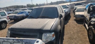 Used Air Cleaner Assembly fits: 2011 Ford Expedition 5.4L 3V from 02/15/10 Grade - Image 1 of 4