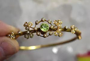 Antique Edwardian 9 ct Gold Peridot & Seed Pearl Hinged Bangle Bracelet - Picture 1 of 24