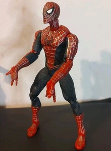 Spider Man 2 Posable WEB Shooting ACTION DC Comic TOYBIZ 2004 solo figurina - Foto 1 di 6