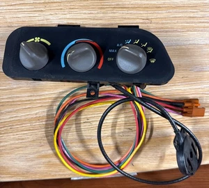 1993 Camaro HVAC Heater & A/C Control Unit Used OEM RARE Yellow - Picture 1 of 7