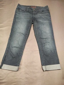 Elle Dark Wash Straight Stretch Capri Pants Size 4 - Picture 1 of 10