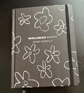 Wellness Diary 2023 - Picture 1 of 8