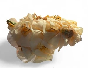 Vintage 50er Eva Mae Modes beige Blumen Netz Fascinator Hut Chiffon Organza USA - Bild 1 von 10