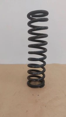 Mercedes-Benz 380 560SEC C126 1990 front coil spring Petrol 185kW  Foto 1 de 3